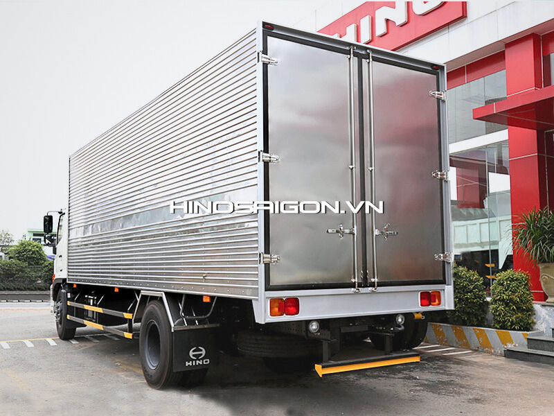 Hino FG8JT7A UTL – Hino 8 tấn thùng kín 10m