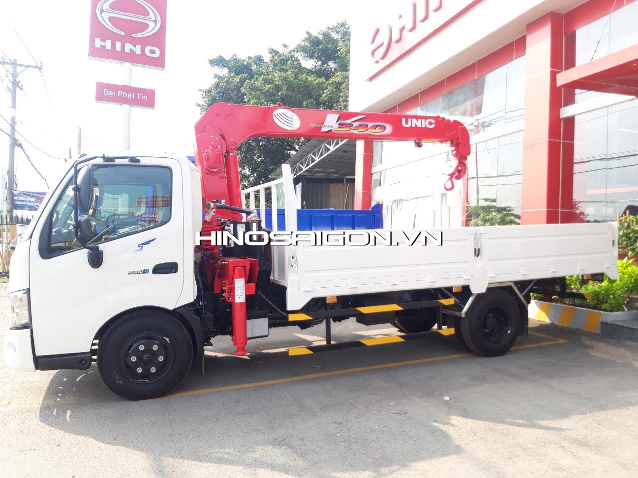 Hinosaigon.vn - Cập nhật các dòng xe tải hino 3.5 tấn gắn cẩu và ép rác có sẵn